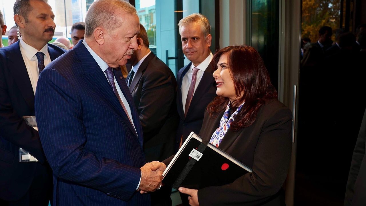 Özlem Çerçioğlu, Erdoğan’ın Genişletilmiş İl Başkanları Toplantısı’na Katıldı