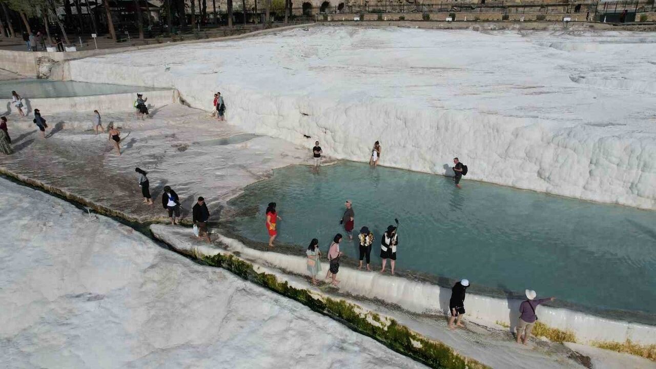 Pamukkale'ye Asya Turistlerinden Yoğun İlgi