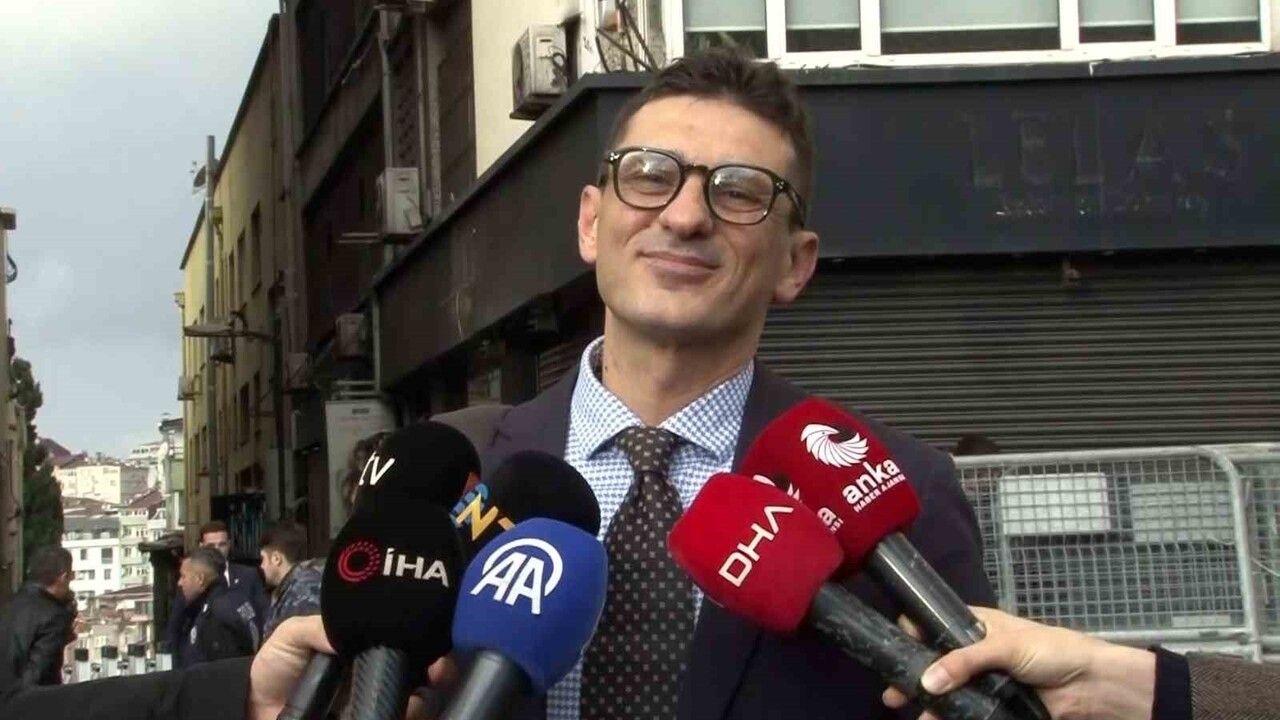 Papa 14. Leo İstanbul'da Mattia Ahmet'in Babası Andrea Minguzzi ile Görüştü