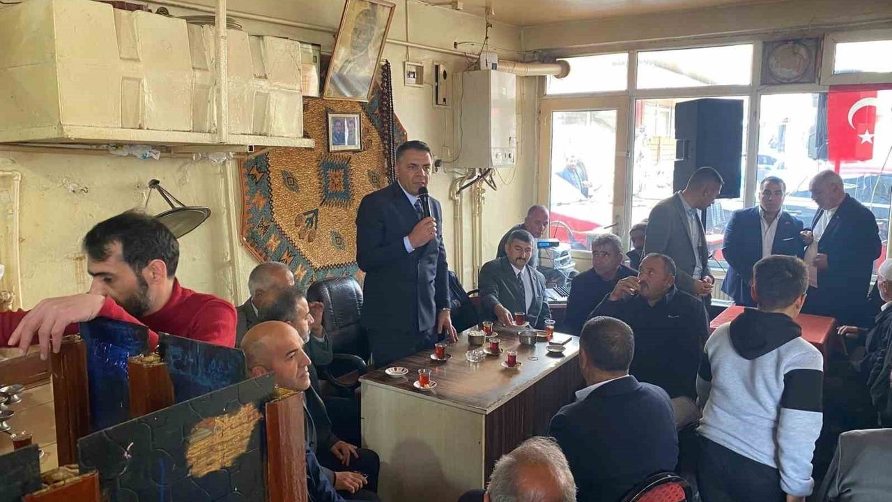 Pasinler MHP'den 'Hayırlı Günler Komşum' ile Vatandaş Ziyaretleri