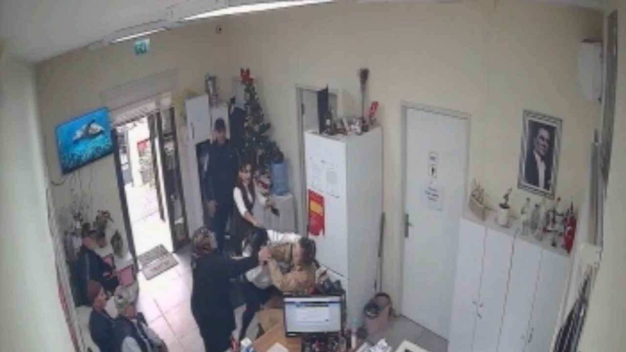 Pendik'te Muhtarlıkta 'Fakirlik Belgesi' Krizi: Vatandaş ile Muhtar Arasında Kavga