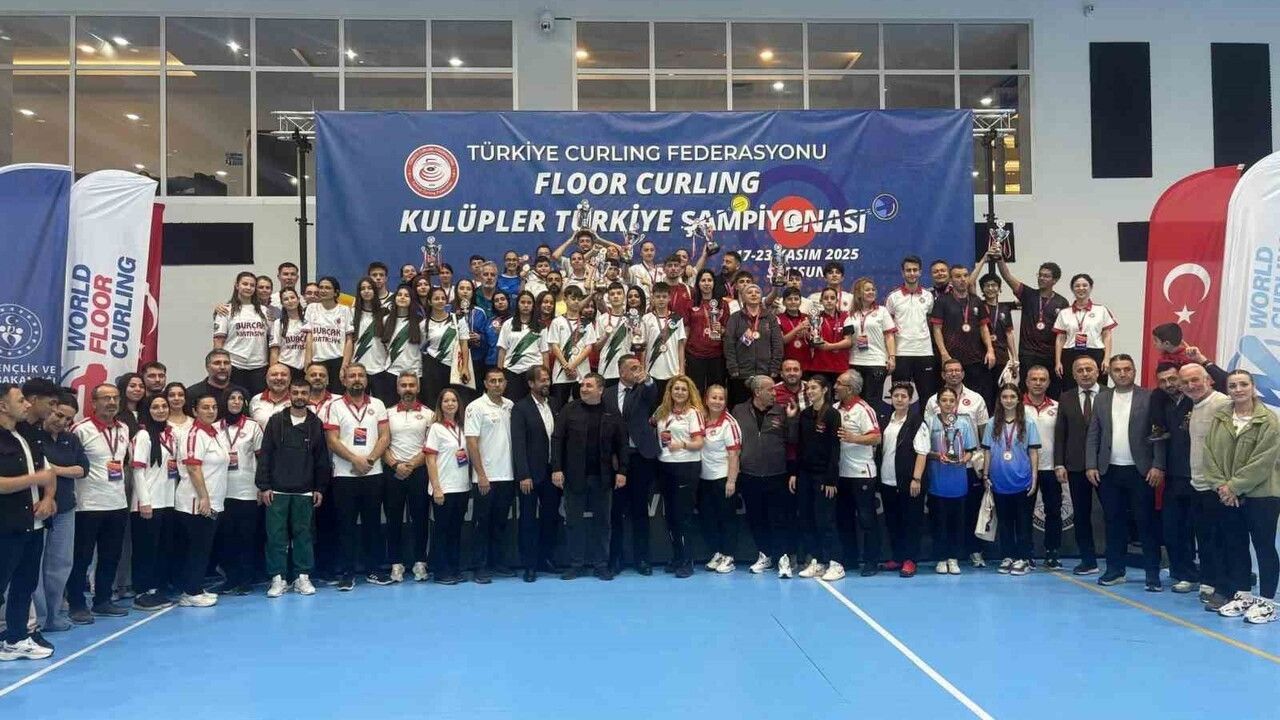 Pınarhisar Gençlik Spor Kulübü Floor Curling'de Türkiye Şampiyonu