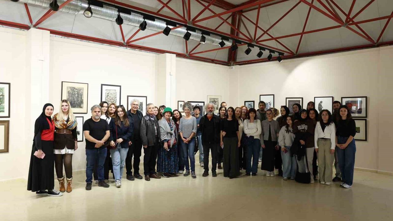 Prof. Basri Erdem'in Özgün Baskıresim Koleksiyonu Sergisi Düzce'de Açıldı