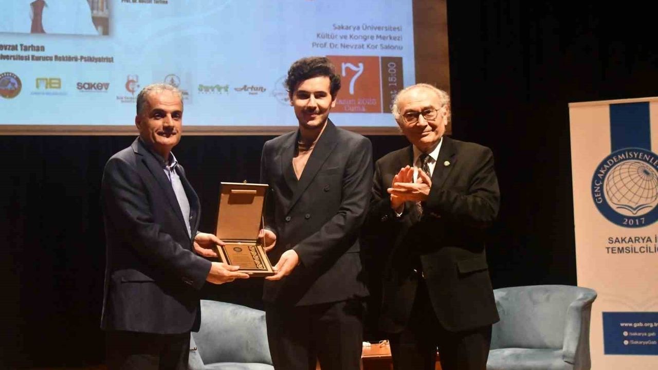 Prof. Dr. Nevzat Tarhan: Aile, Modern Dünyanın Son Sığınağı — SAÜ Konferansı