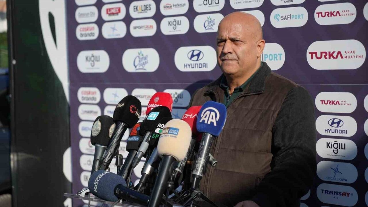 Recep Durul: "Felaket algısına gerek yok" — Kocaelispor'da lisans ve borç açıklaması