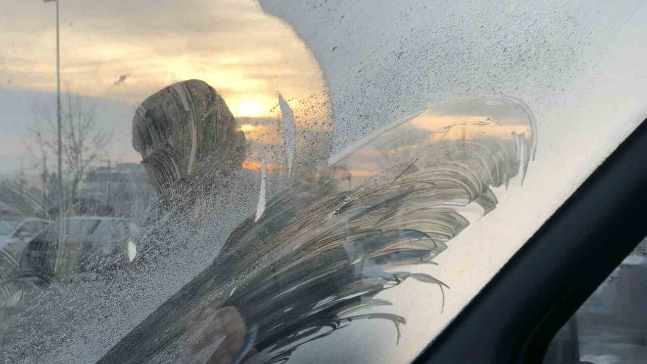 Refahiye'de Gece -6: Araçlar Buzlandı, Kırağı Oluştu