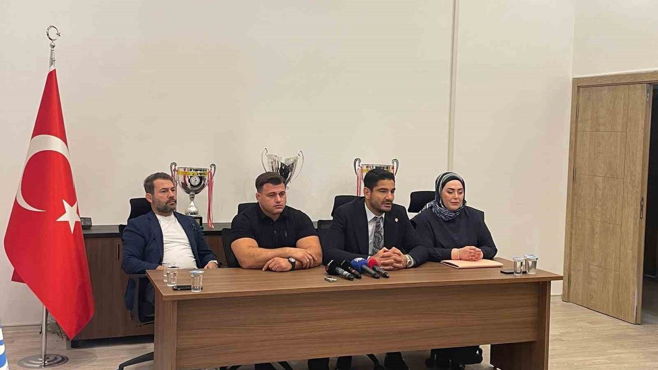 Rıza Kayaalp CAS'ta Haklı Bulundu: 1 Ocak 2026'da Minderlere Dönüyor