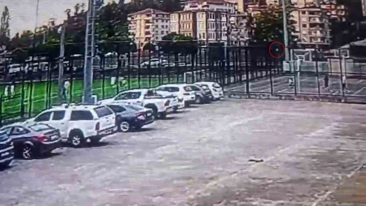 Rize'de Veteranlar Maçında Şaşkınlık: Mustafa Bayar'ın Şutu Basket Oldu