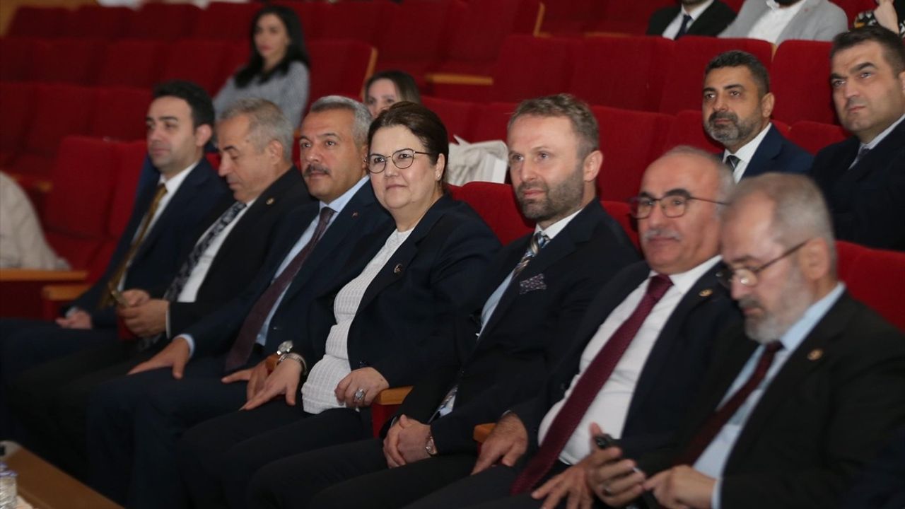 Rize'de Yükseköğretimde Ayrımcılığın Önlenmesi Konferansı
