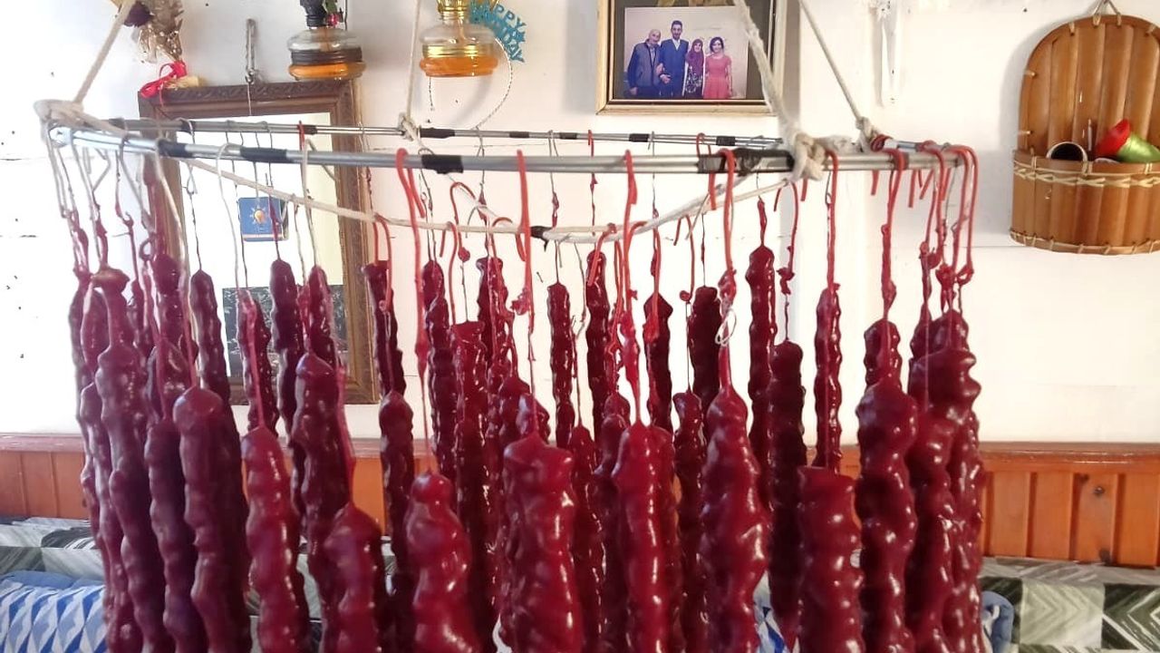 Rize'nin Geleneksel Lezzeti Çüme: Derepazarı'nda Kuşaktan Kuşağa