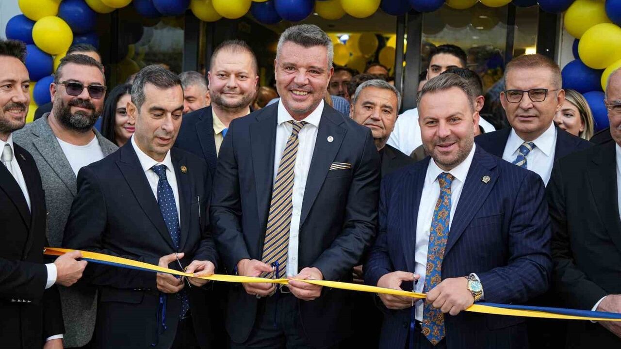 Sadettin Saran: "AFİDER çok faydalı bir dernek" — Yeni hizmet binası açıldı