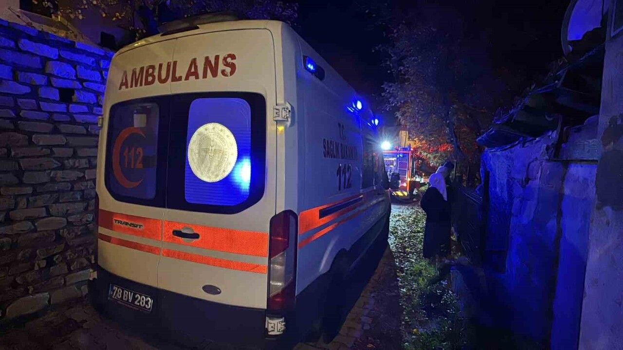 Safranbolu'da 150 Yıllık Konakta Yangın: 7 Kişi Son Anda Kurtarıldı
