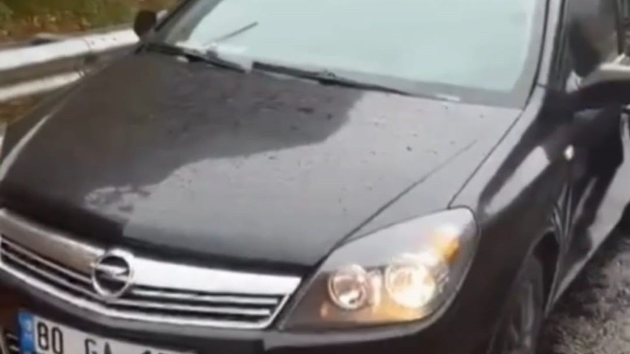 Saimbeyli'de Yola Kaya Düştü — 4 Öğretmenin Öldüğü Bölgede Otomobil Hasarlandı