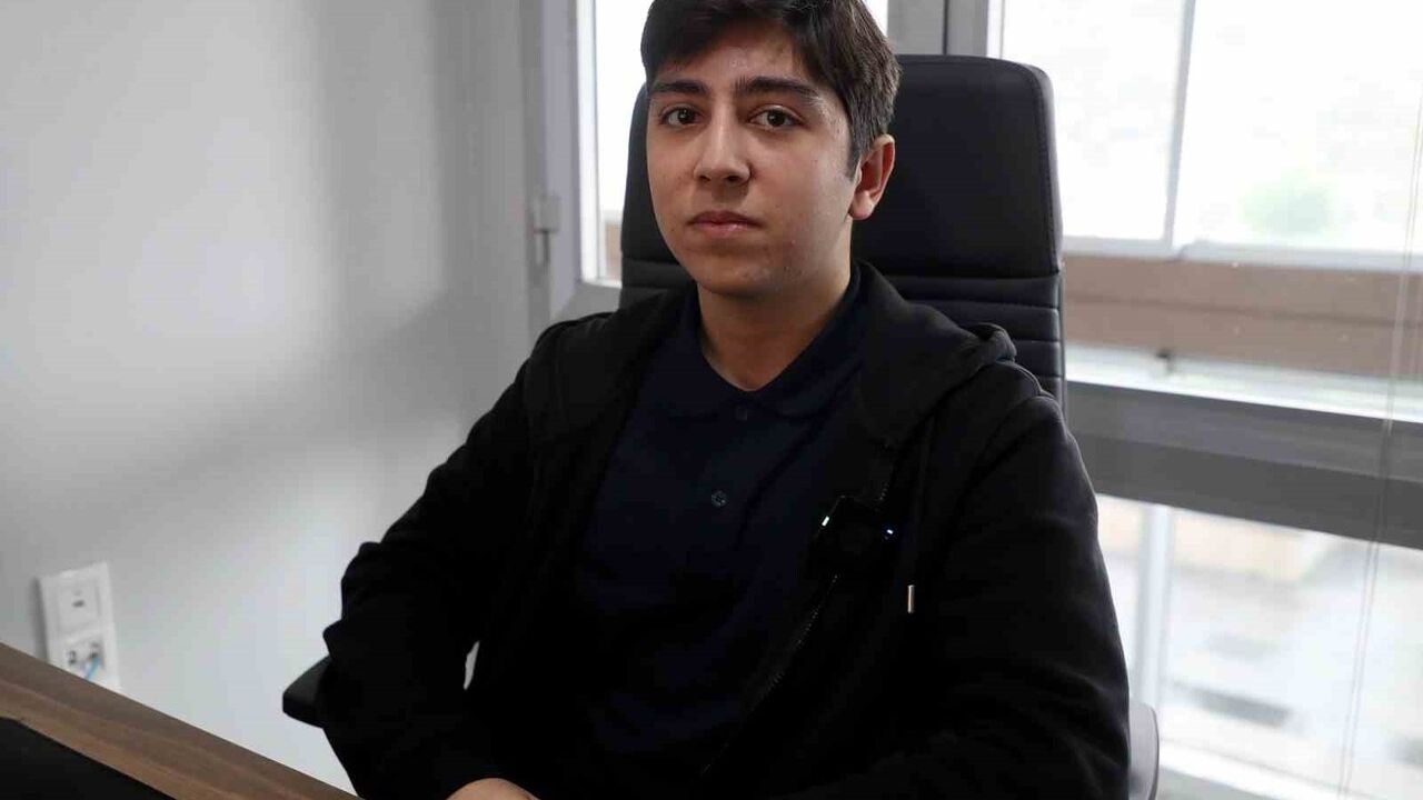 Sakarya ATLAS'ına 16 Yaşındaki Geliştiriciden QGIS Eklentisi