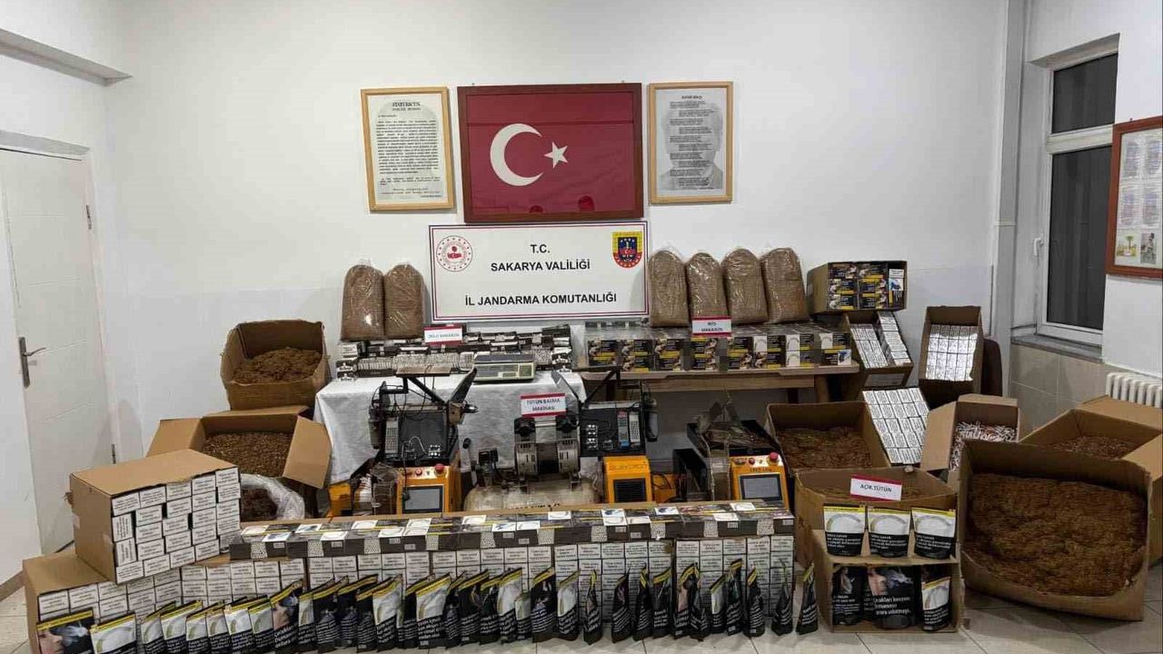 Sakarya'da 151 bin 200 boş ve 16 bin 80 dolu makaron ele geçirildi