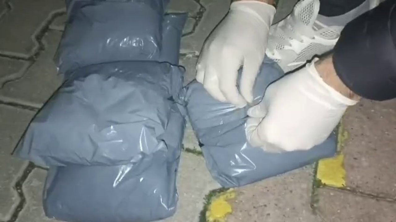 Sakarya'da Emekli Polis N.A. 5 Kilo Metamfetaminle Tutuklandı