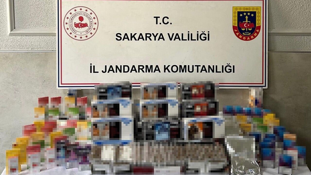Sakarya'da Jandarmadan 3 İlçede Kaçakçılık Operasyonu: 3 Gözaltı