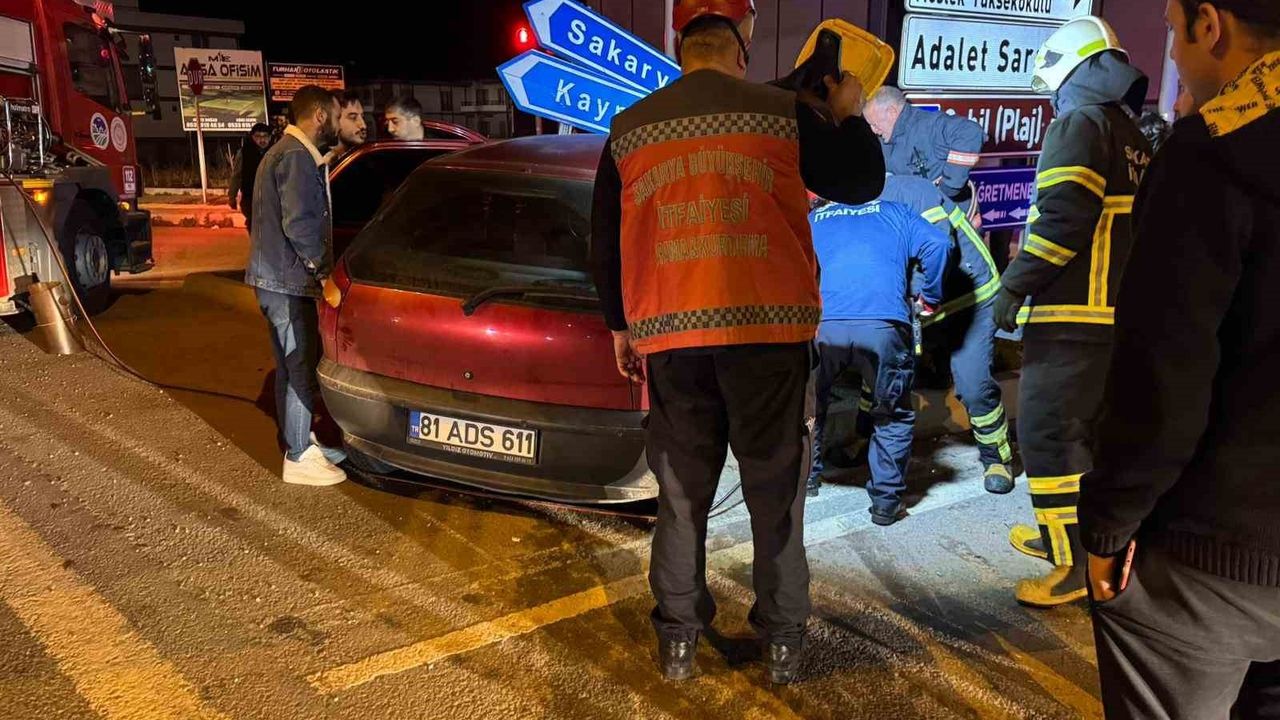 Sakarya Karasu'da Otomobil Çarpışması: 5 Yaralı