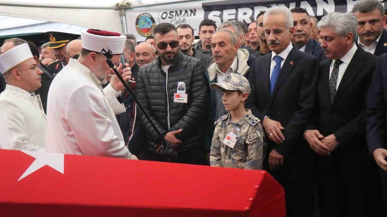 Sakaryalı Şehit Akın Karakuş Son Yolculuğuna Uğurlandı