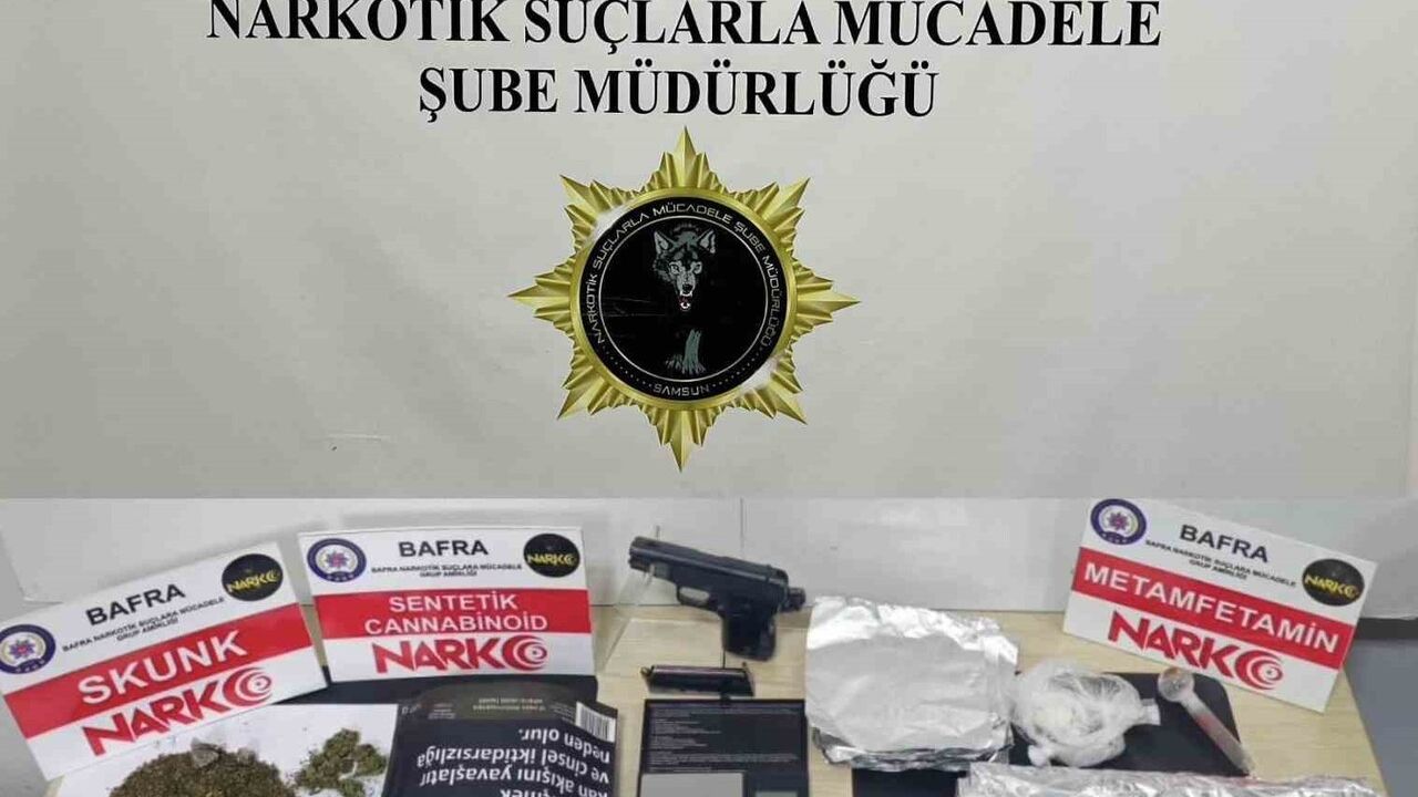 Samsun Bafra'da Uyuşturucu ve Ruhsatsız Silah Operasyonu: 3 Gözaltı