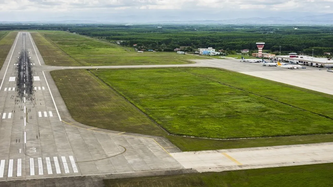 Samsun Çarşamba Havalimanı'nda 10 Ayda 1,3 Milyon Yolcu, 14 Bin Uçak