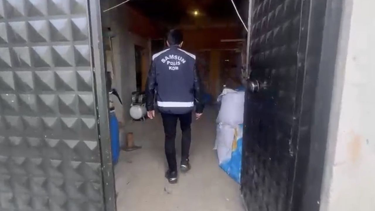 Samsun’da Kaçak Tütün ve Silah Operasyonu: 1 Gözaltı, 75 kg Tütün Ele Geçirildi