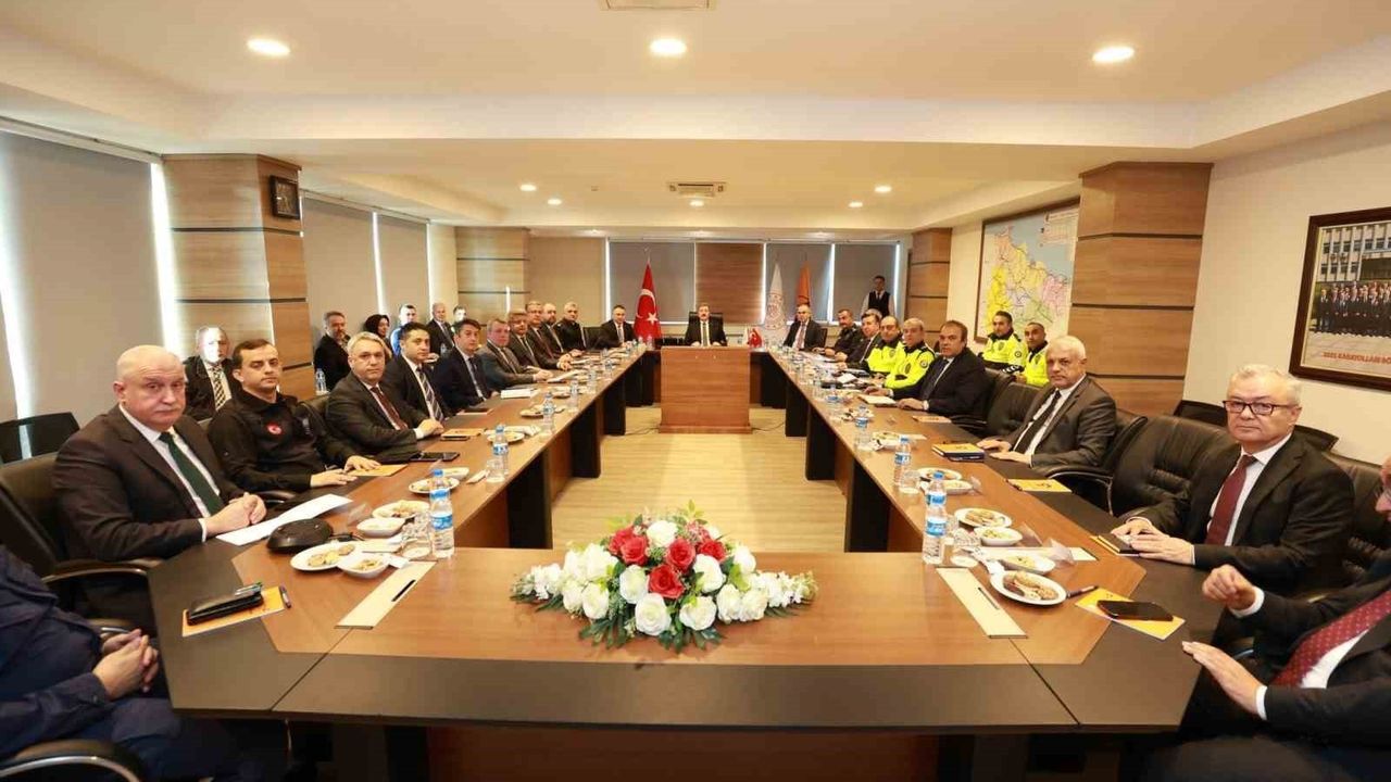 Samsun'da Kış Tedbirleri Toplantısı Vali Orhan Tavlı Başkanlığında