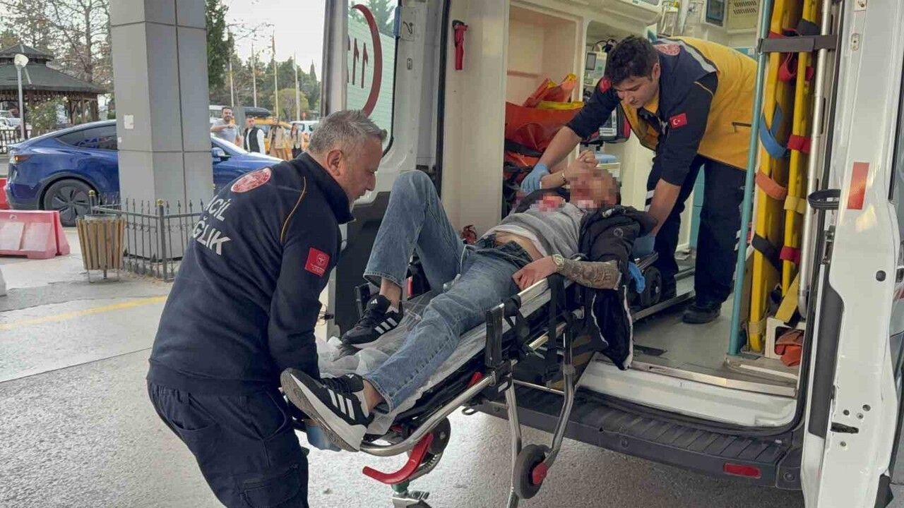 Samsun'da motosiklette silahlı saldırı: 2 genç yaralandı