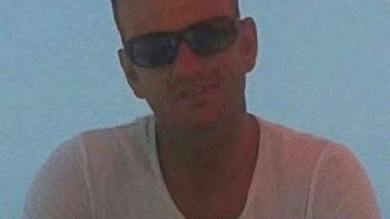 Samsun'da Öğretmen Turgay Erol Ani Rahatsızlıkta Hayatını Kaybetti