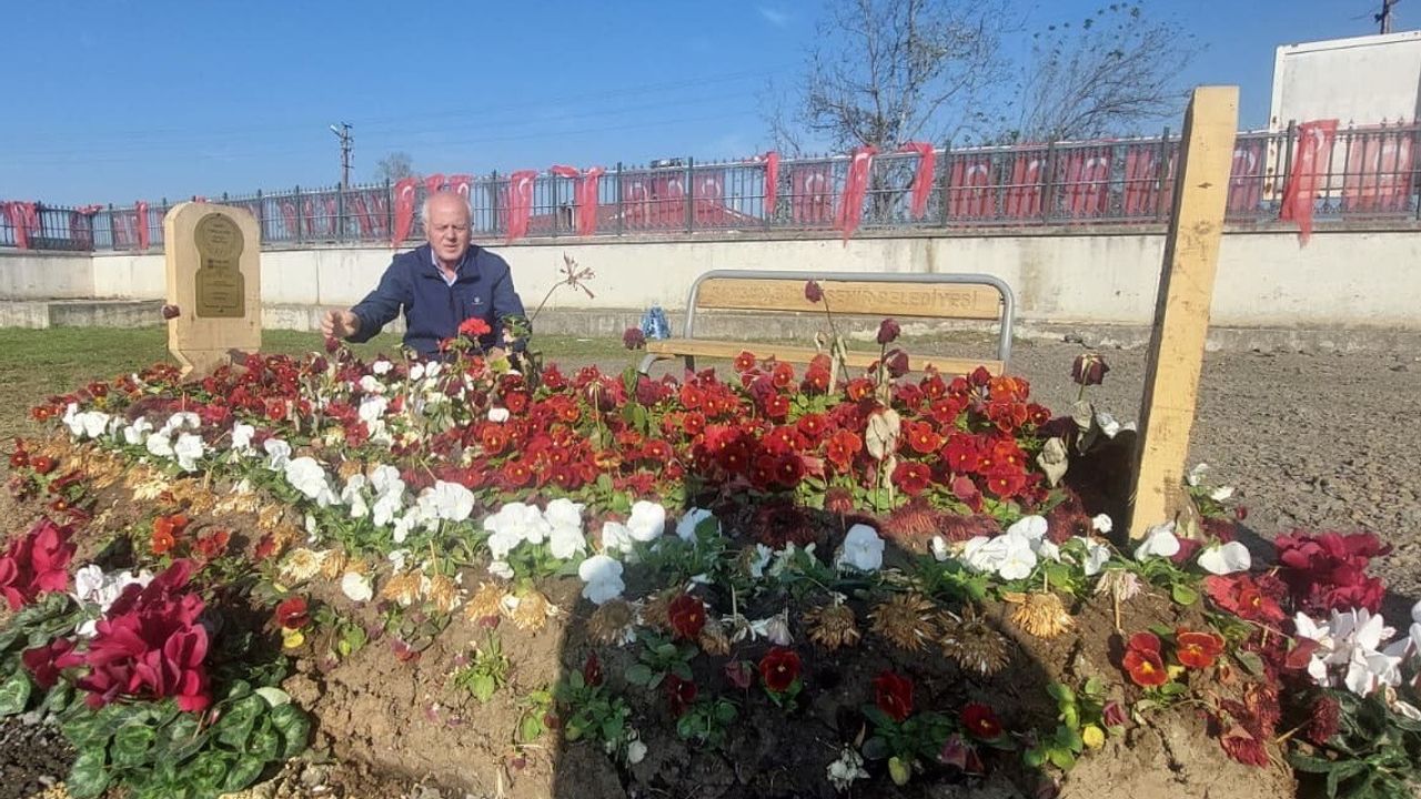Samsun'da Şehit Emre Altıok'un Mezarına Duygusal Ziyaret