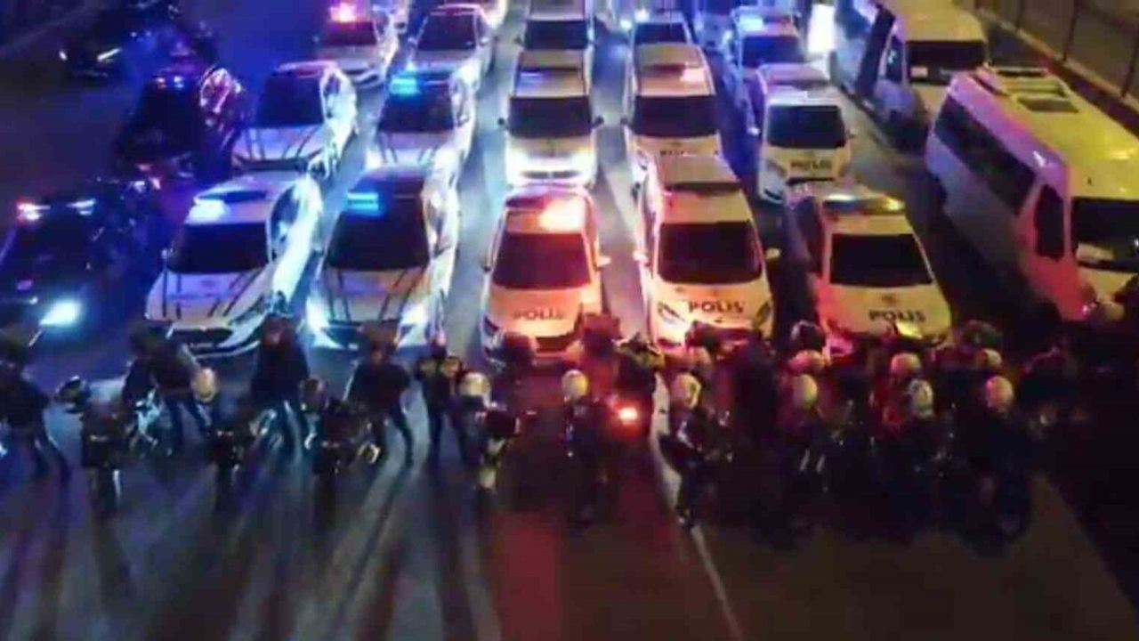 Şanlıurfa’da Huzur Uygulaması: 74 Gözaltı, Ruhsatsız Silah ve Uyuşturucu Ele Geçirildi