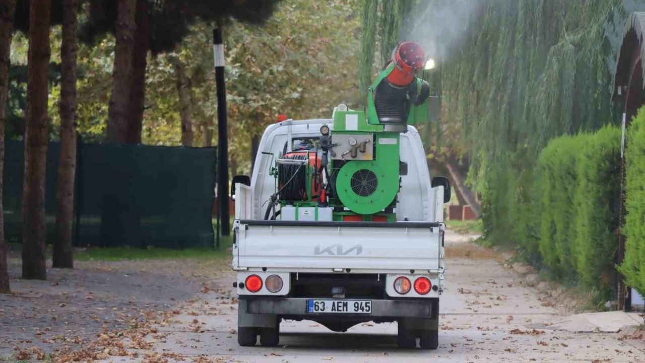 Şanlıurfa'da Vektörle Mücadele: 33 Araç ve 100 Personelle Yoğun İlaçlama