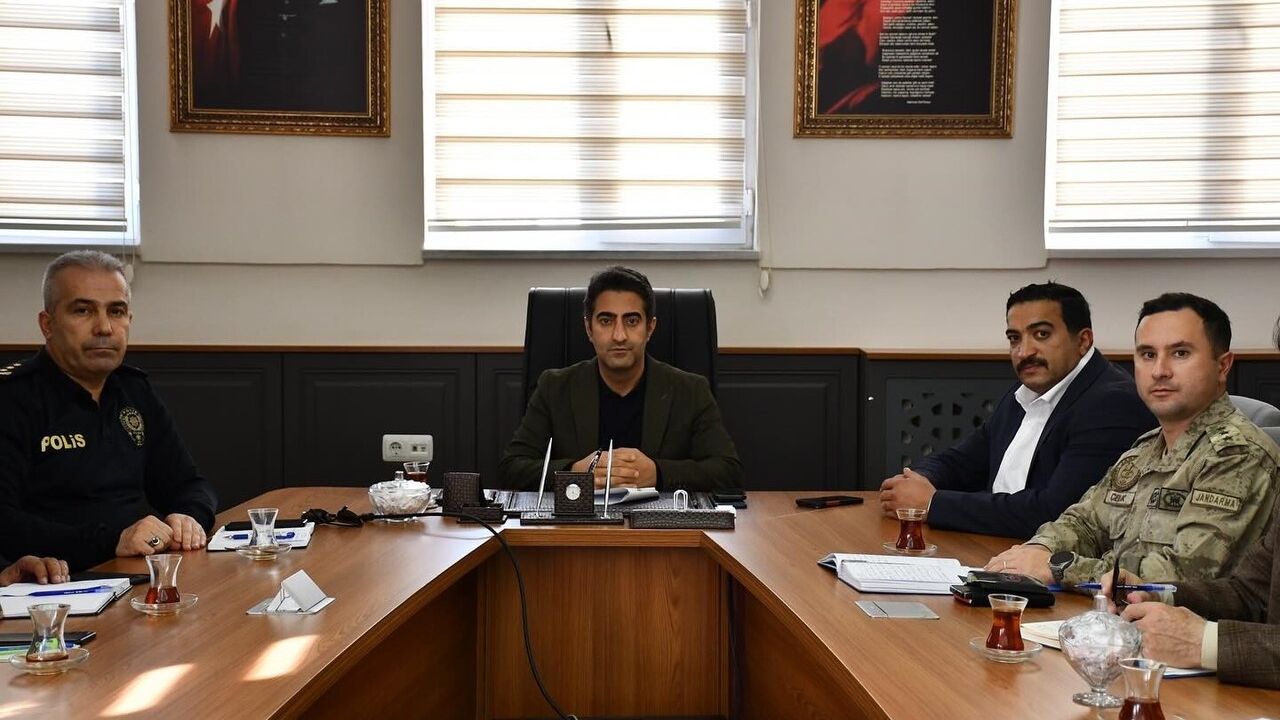 Sarıkamış'ta Kış Tedbirleri Toplantısı — Aslantatar: Ekipler 7/24 Hazır