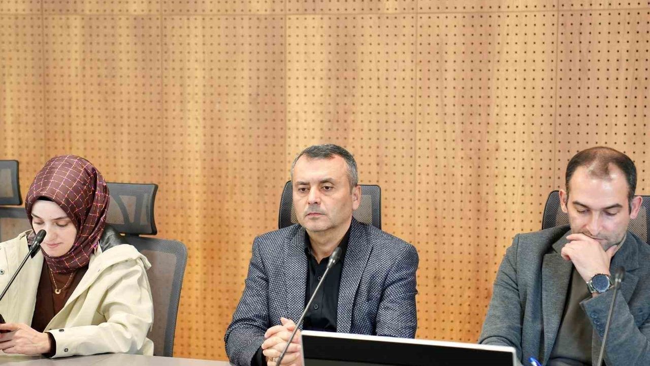 SAÜ'de Yeni Eğitim Modeli Tartışıldı: Hamza Al'dan Yapay Zeka ve YÖK 2030 Vurgusu