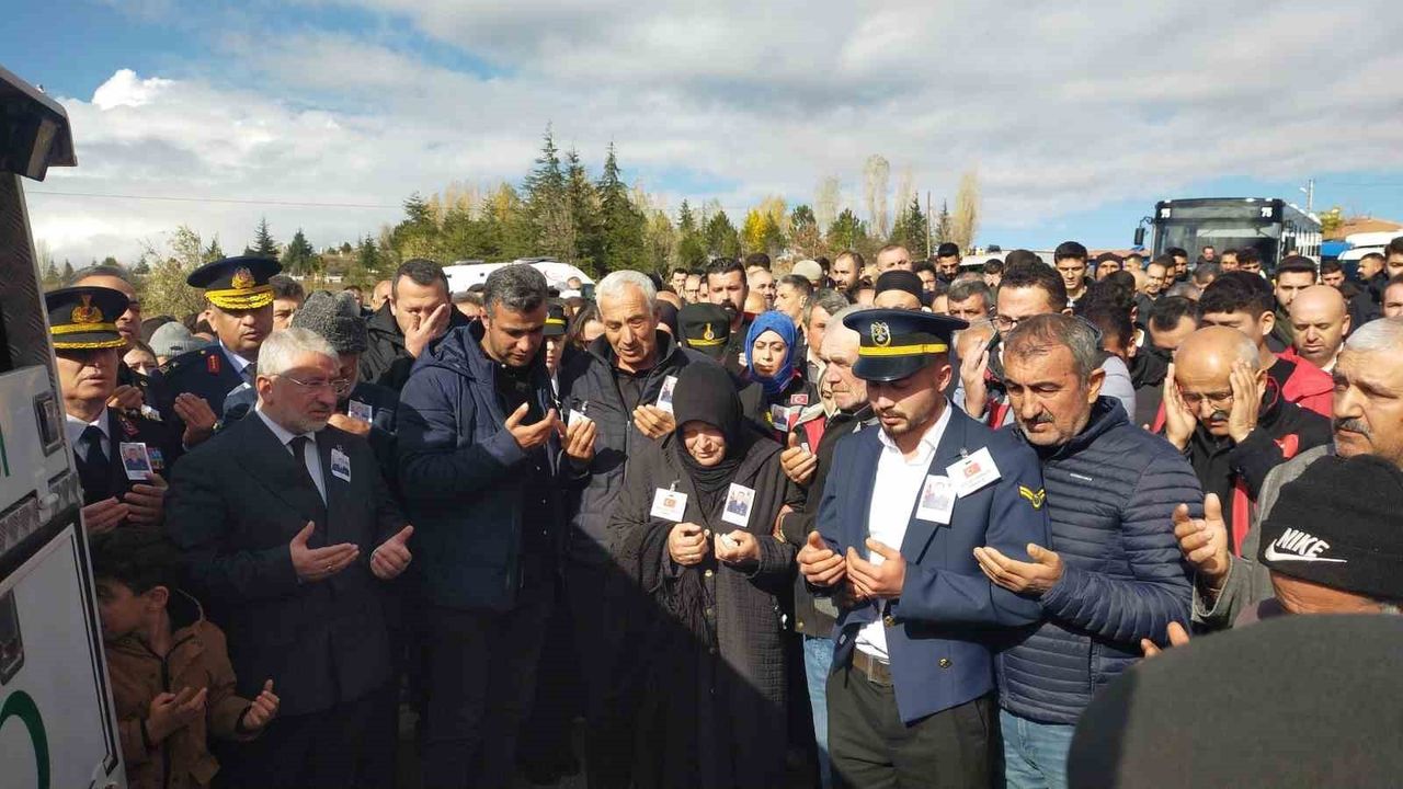 Şehit Astsubay Burak İbbiği İçin Baba Ocağında Helallik Alındı