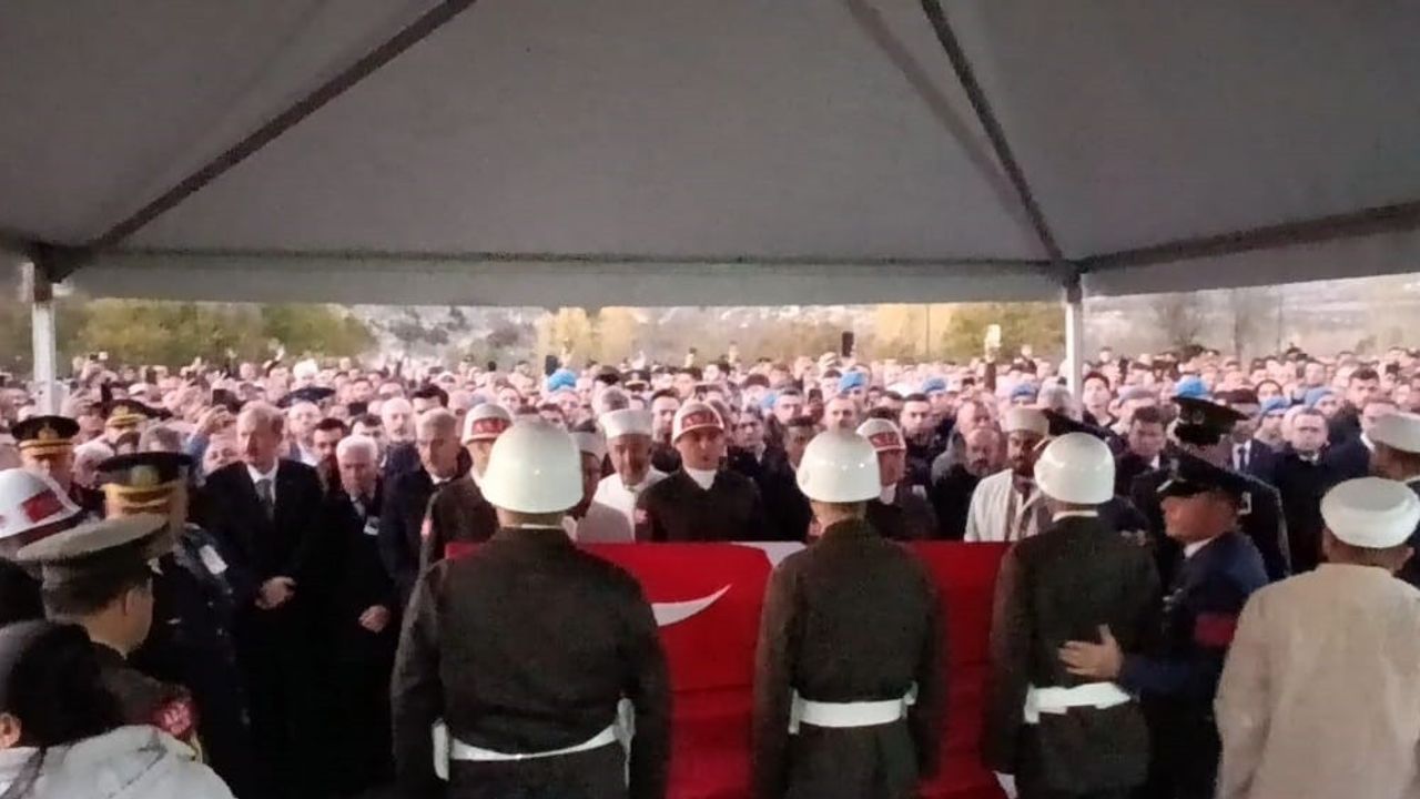 Şehit Astsubay Ramazan Yağız Bursa'da Son Yolculuğuna Uğurlandı