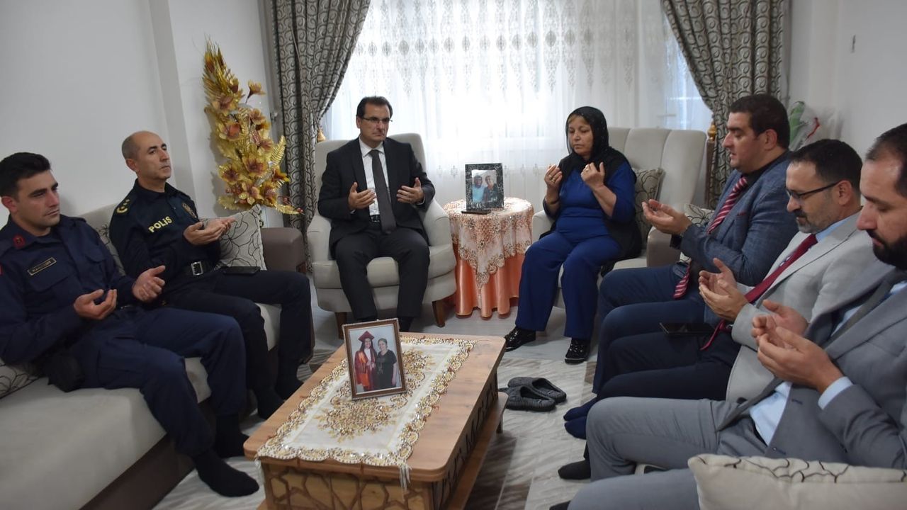 Şehit Uzman Çavuş Erdoğan Kayar 14. Yılda Salihli'de Dualarla Anıldı