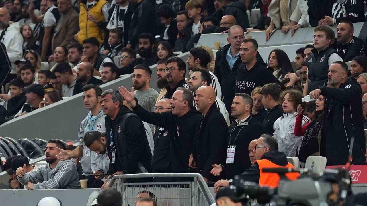 Sergen Yalçın, Beşiktaş’ta İlk Dönemine Göre Geride Kaldı