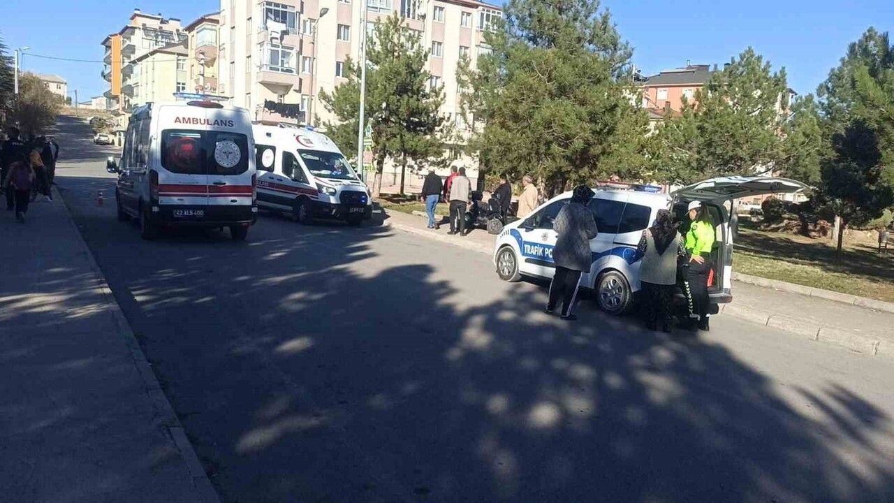 Seydişehir'de Otomobil ile Motosiklet Çarpıştı: 2 Yaralı