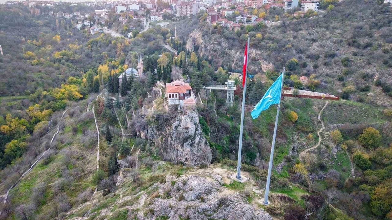 Şeyh Edebali UNESCO Anma ve Kutlama Yıl Dönümleri'ne Alındı — 700. Yıl