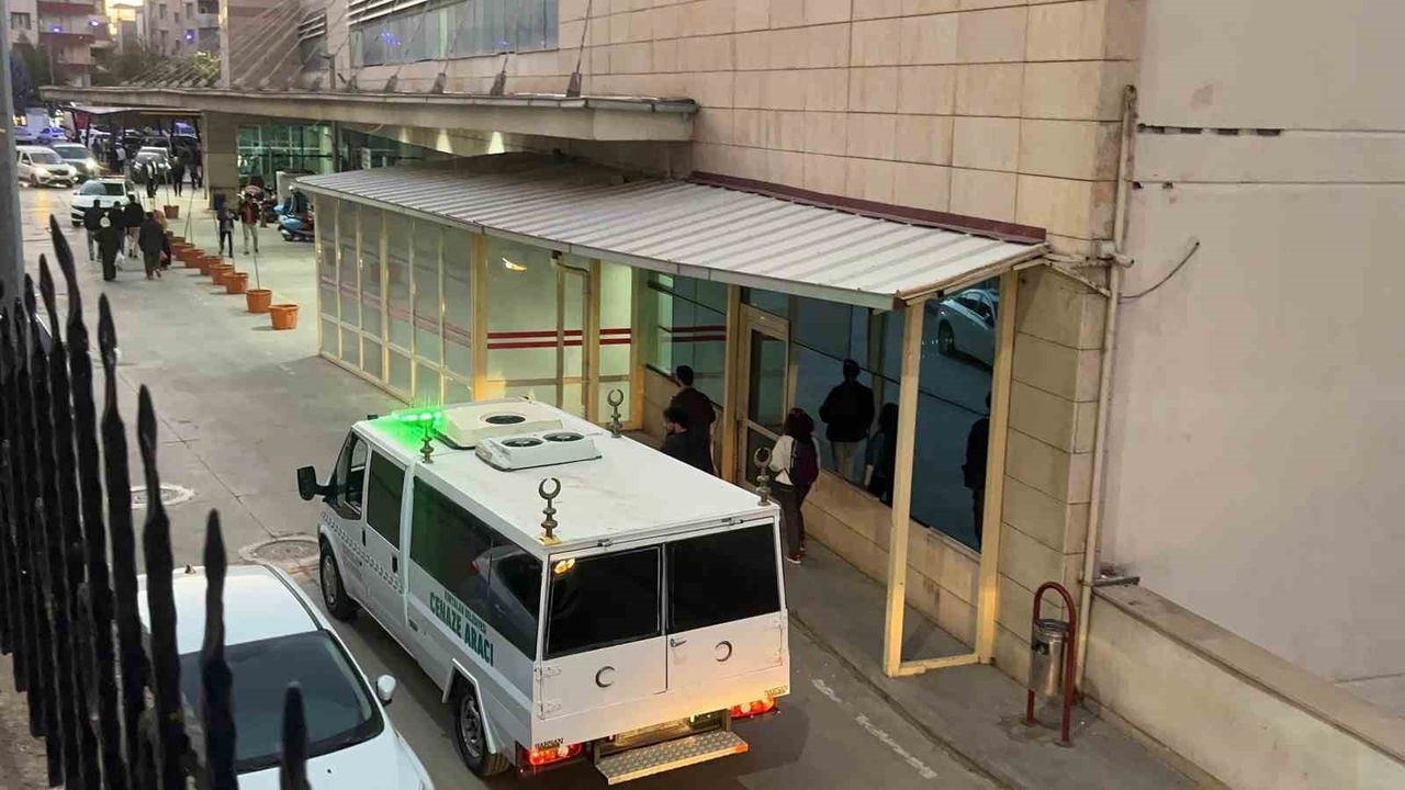 Siirt'te 1,5 Yaşındaki Bebek Çerez Kabuğu Kaçması Sonucu Öldü