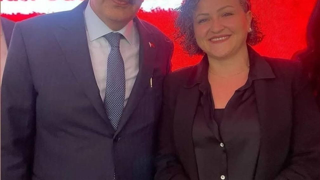 Silifkeli Öğretmenin 'Kül Bahçesindeki Tohum' Hikayesi Milyonlarca Çocuğa Ulaşacak