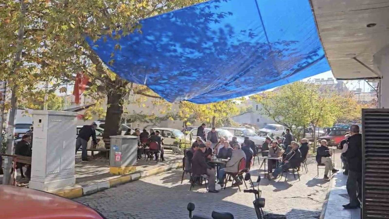 Sındırgı'da Peş Peşe Depremler: Balıkesir'de 4.0 ve 4.4