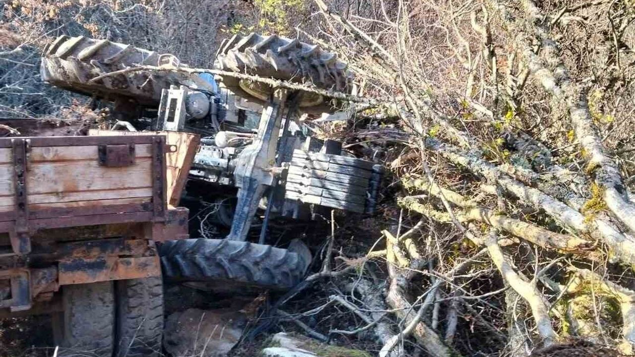 Sinop Boyabat’ta Traktör Kazası: 3 Yaralı, 1’i Ağır