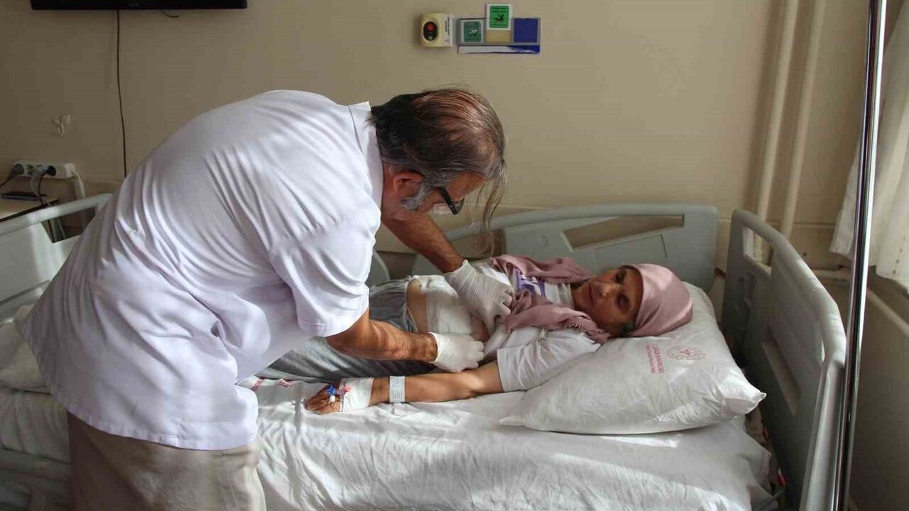 Situs Inversus Totalis Hastasına Başarılı Laparoskopik Safra Kesesi Ameliyatı