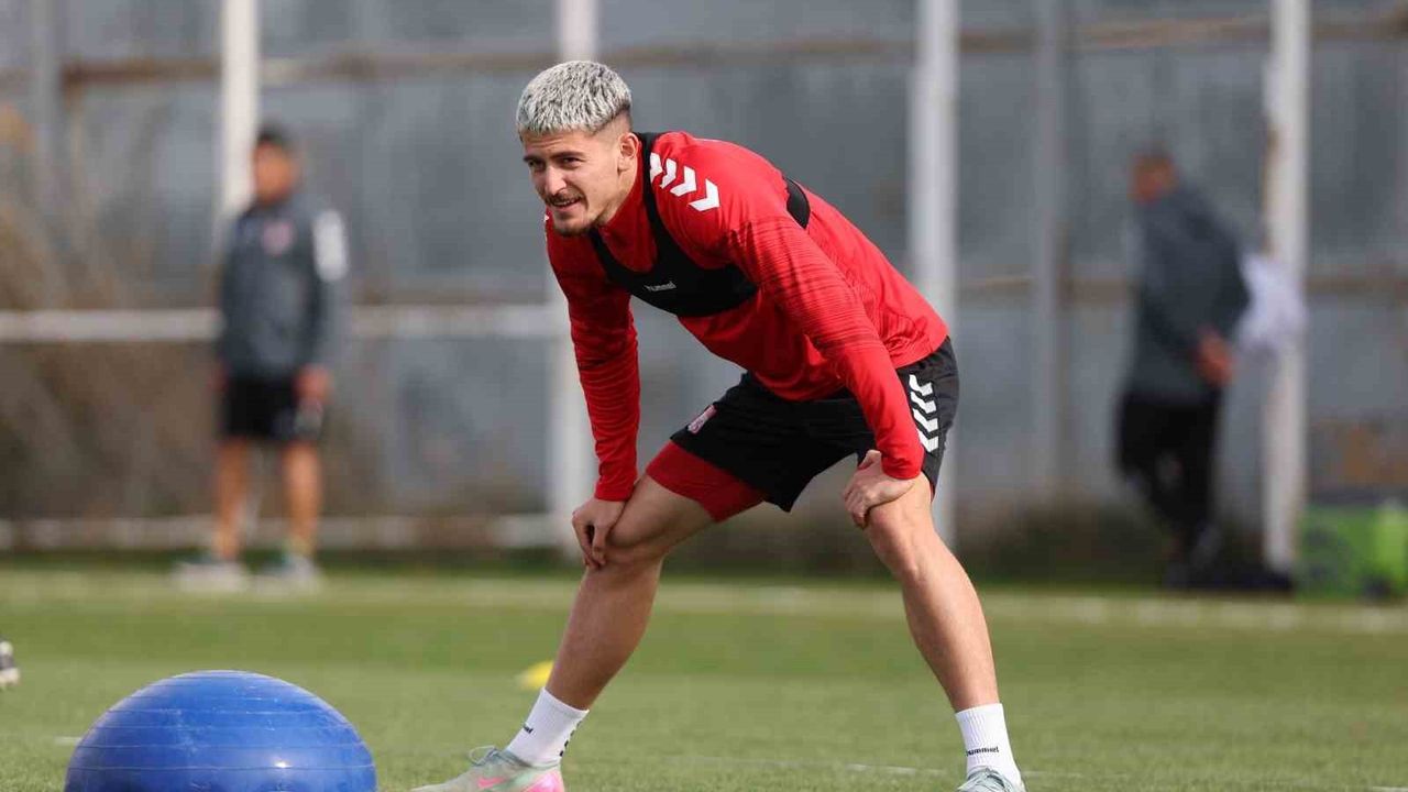 Sivasspor, 8 Kasım Manisa FK Maçı Öncesi Hazırlıklarını Sürdürüyor