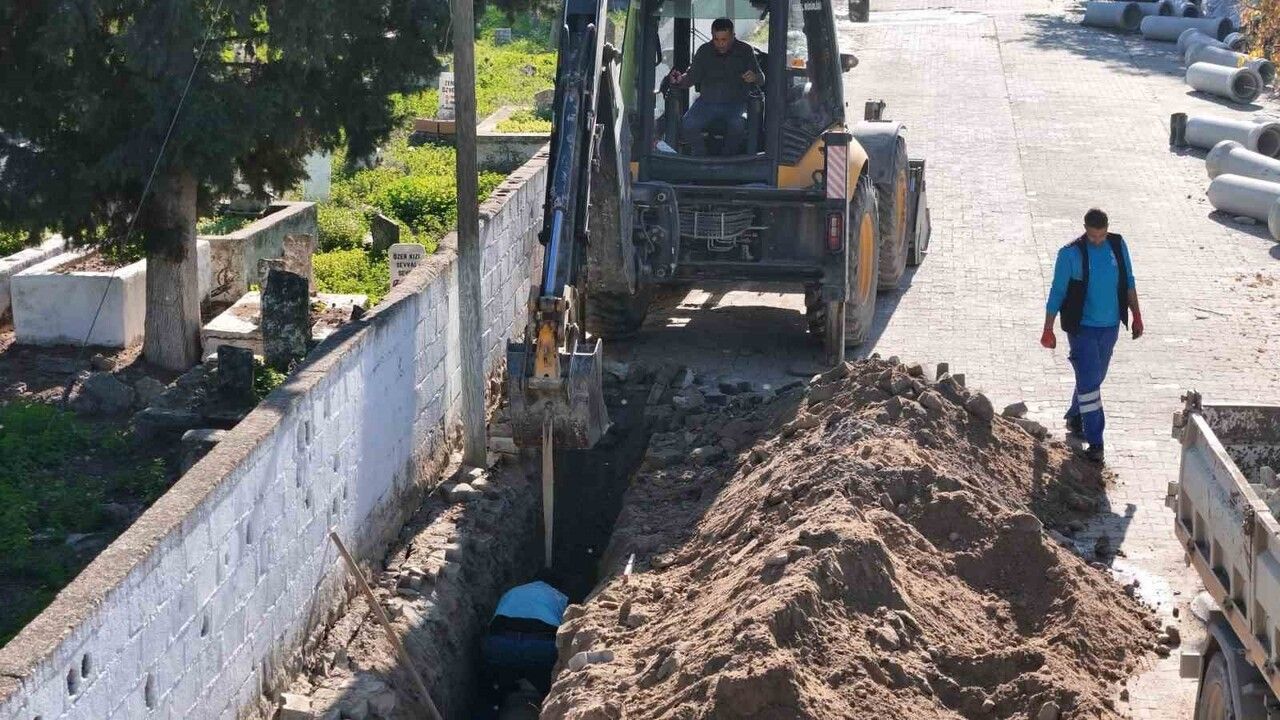 Söke Bağarası'nda 300 metrelik yağmur suyu hattı çalışmaları hızlandı