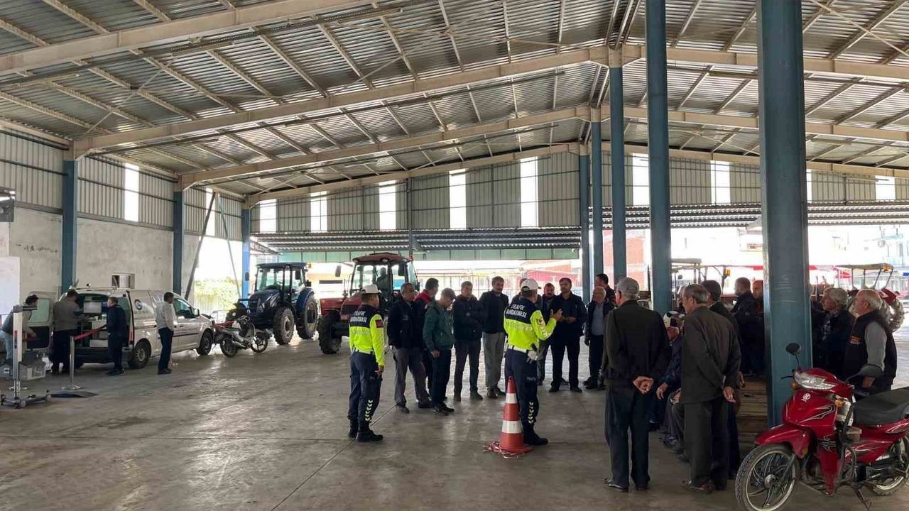 Söke'de Traktör ve Motosiklet Sürücülerine Trafik Güvenliği Eğitimi