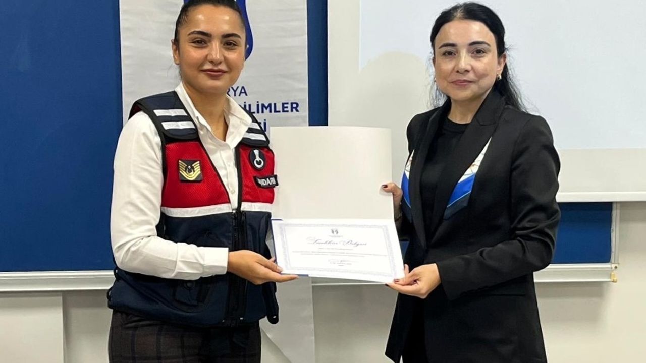 SUBÜ Ferizli MYO'da Jandarma'dan Güvenlik ve Farkındalık Eğitimi