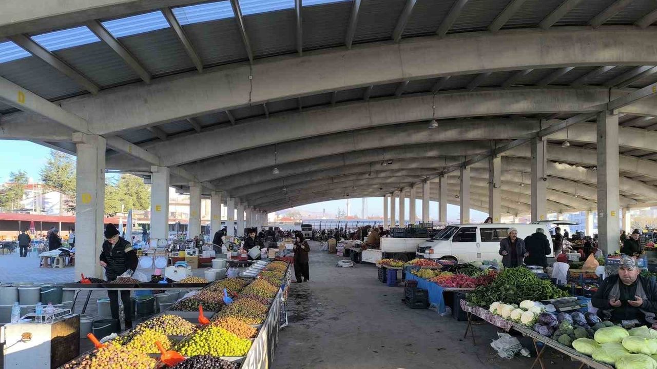 Şuhut'ta Cumartesi Pazar Duası Geleneği Sürüyor